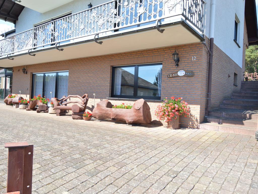 Apartment In Eifel With Children S Playground Lirstal Exterior photo